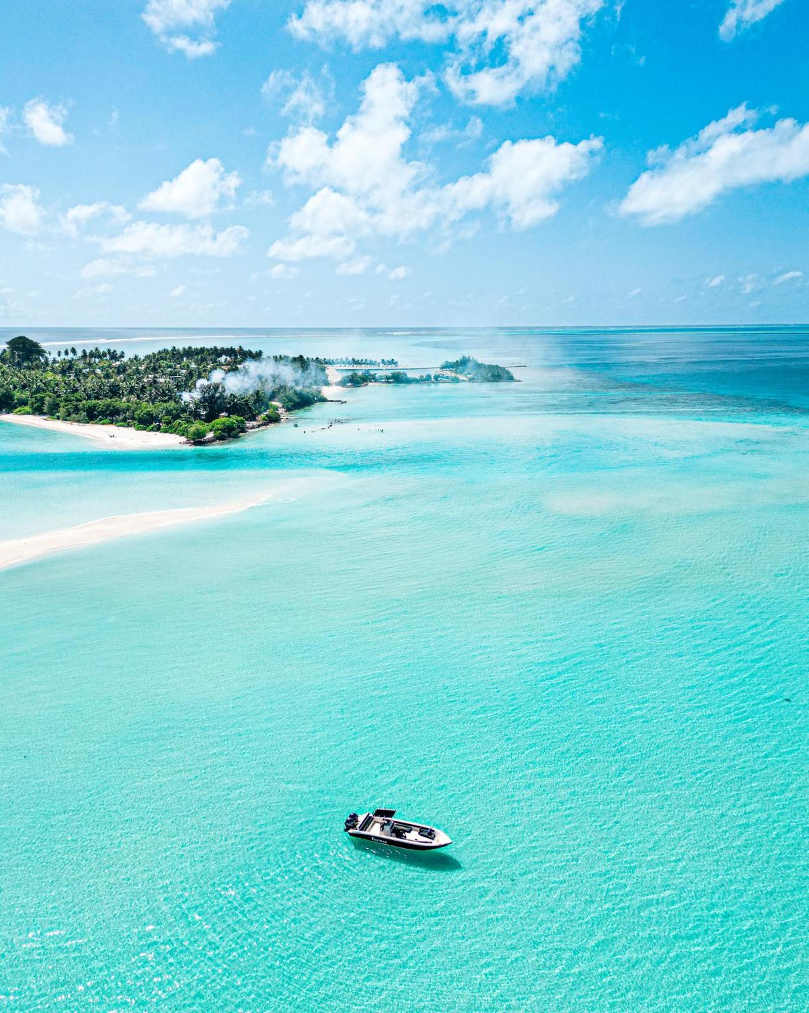 Ukulhas Villa Beach Hotel Exteriör bild