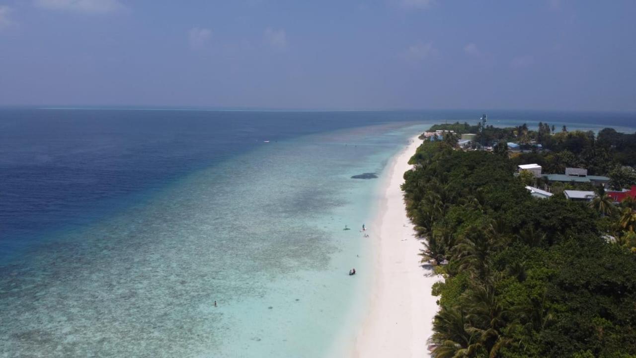 Ukulhas Villa Beach Hotel Exteriör bild