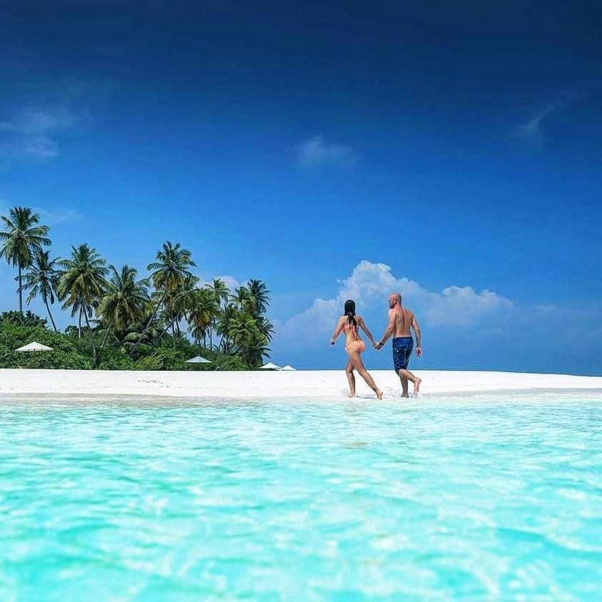 Ukulhas Villa Beach Hotel Exteriör bild